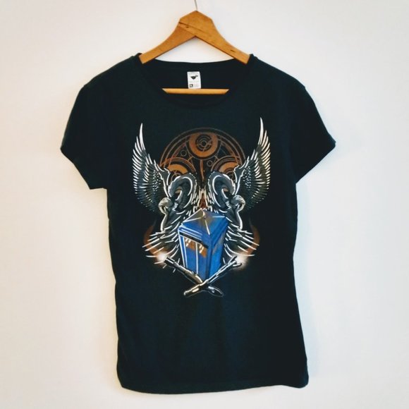 TeeFury Doctor Who TARDIS Short-Sleeve Tee - Picture 1 of 4